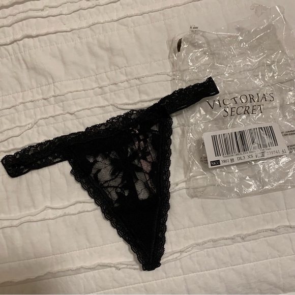 Victoria's Secret Other - Victoria’s Secret black lace vstring thong panty